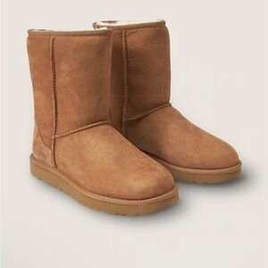 UGG Classic Short size 6 men 7 woman Chesnut Brown